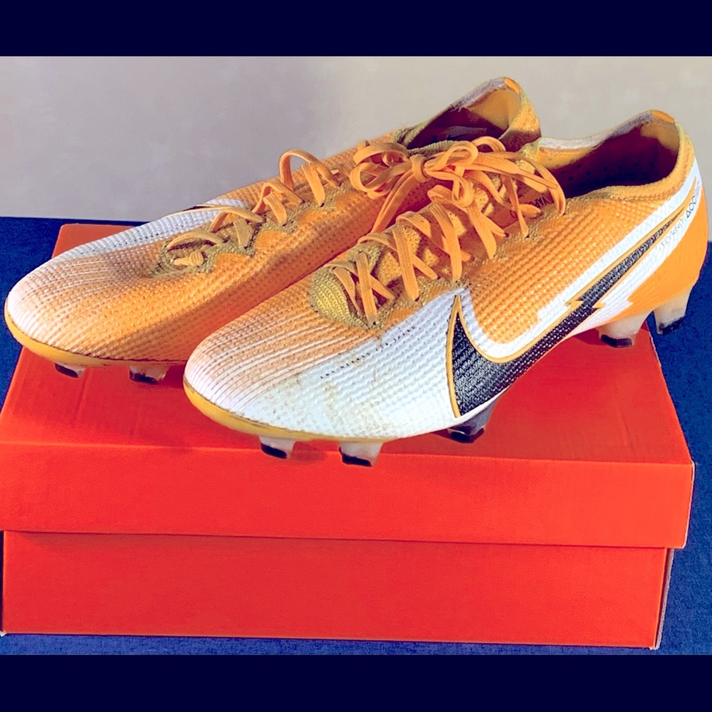 Nike Soccer Cleats - Mercurial 13 Elite FG - Laser Orange, Men’s size 10.0